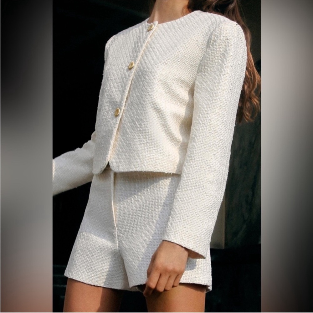 ZARA 2 PCS MATCHING SET TEXTURED ROUND COLLAR BLAZER & HIGH RISE TEXTURED SHORTS
